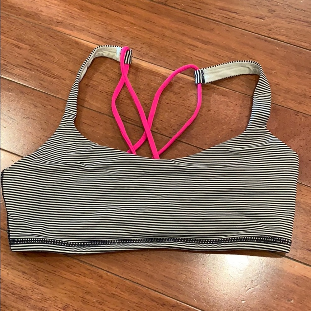 Lululemon free to be bra
